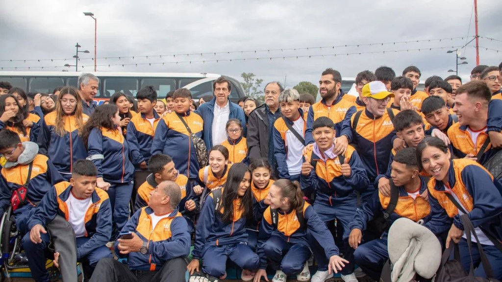 Sadir junto a los niños que representarán la provincia en los Juegos Evita: “¡Jujuy está con&nbsp;ustedes!”