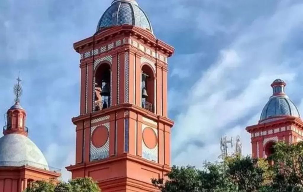 Habemus Papam: así repicaron las campanas en la Catedral de Catamarca tras la elección del nuevo&nbsp;Papa