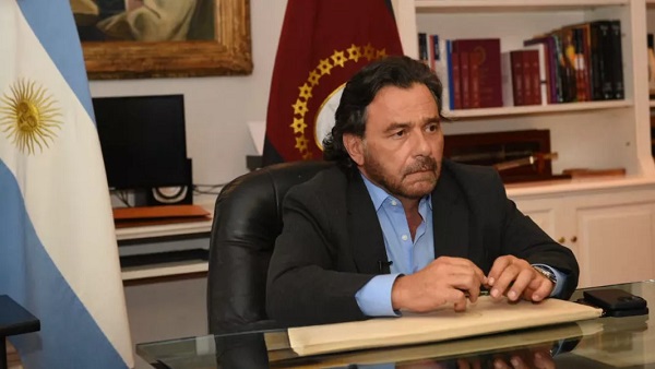 Gobernador de Salta suspende planes a extranjeros no&nbsp;residentes