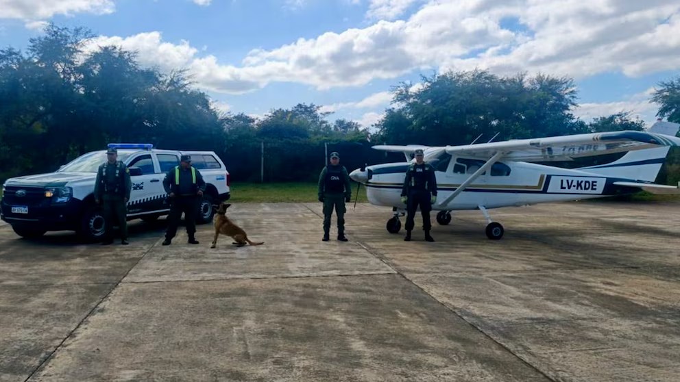 Secuestran una avioneta en Salta y detienen a dos sospechosos por posible vínculo&nbsp;narco